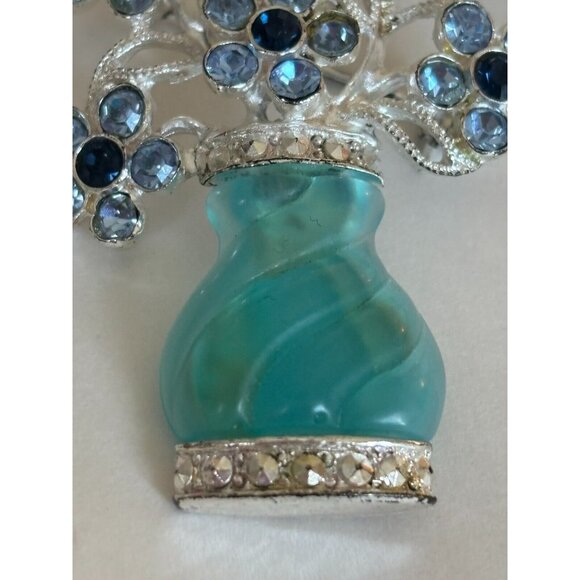 Avon Pin Brooch Jewelry Flower Vase Blue Turquoise Color Rhinestones Silver Tone - Picture 2 of 6